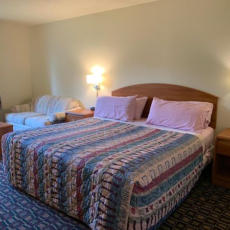Budget Host Inn Allegan Exterior photo