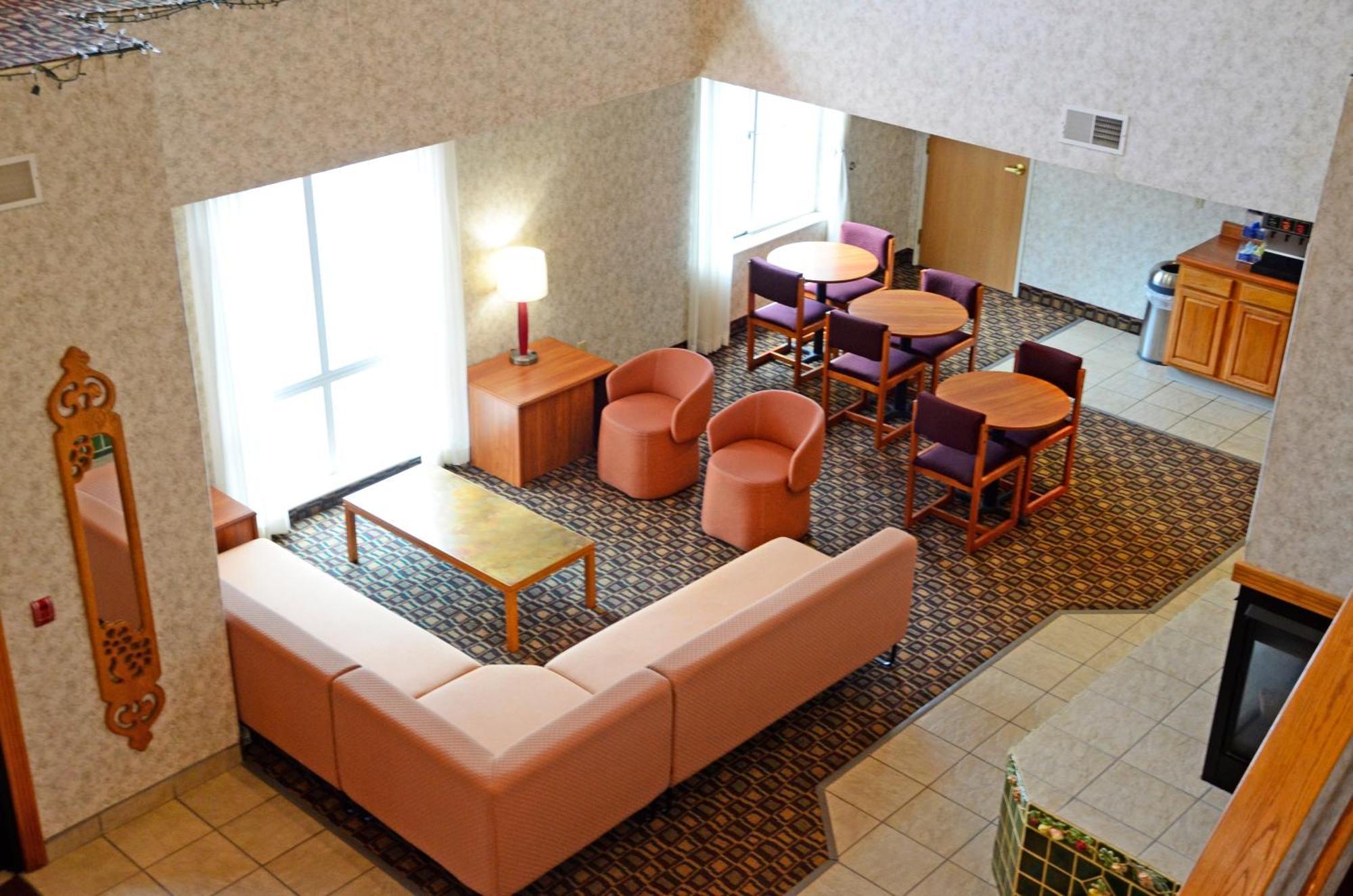 Budget Host Inn Allegan Exterior photo