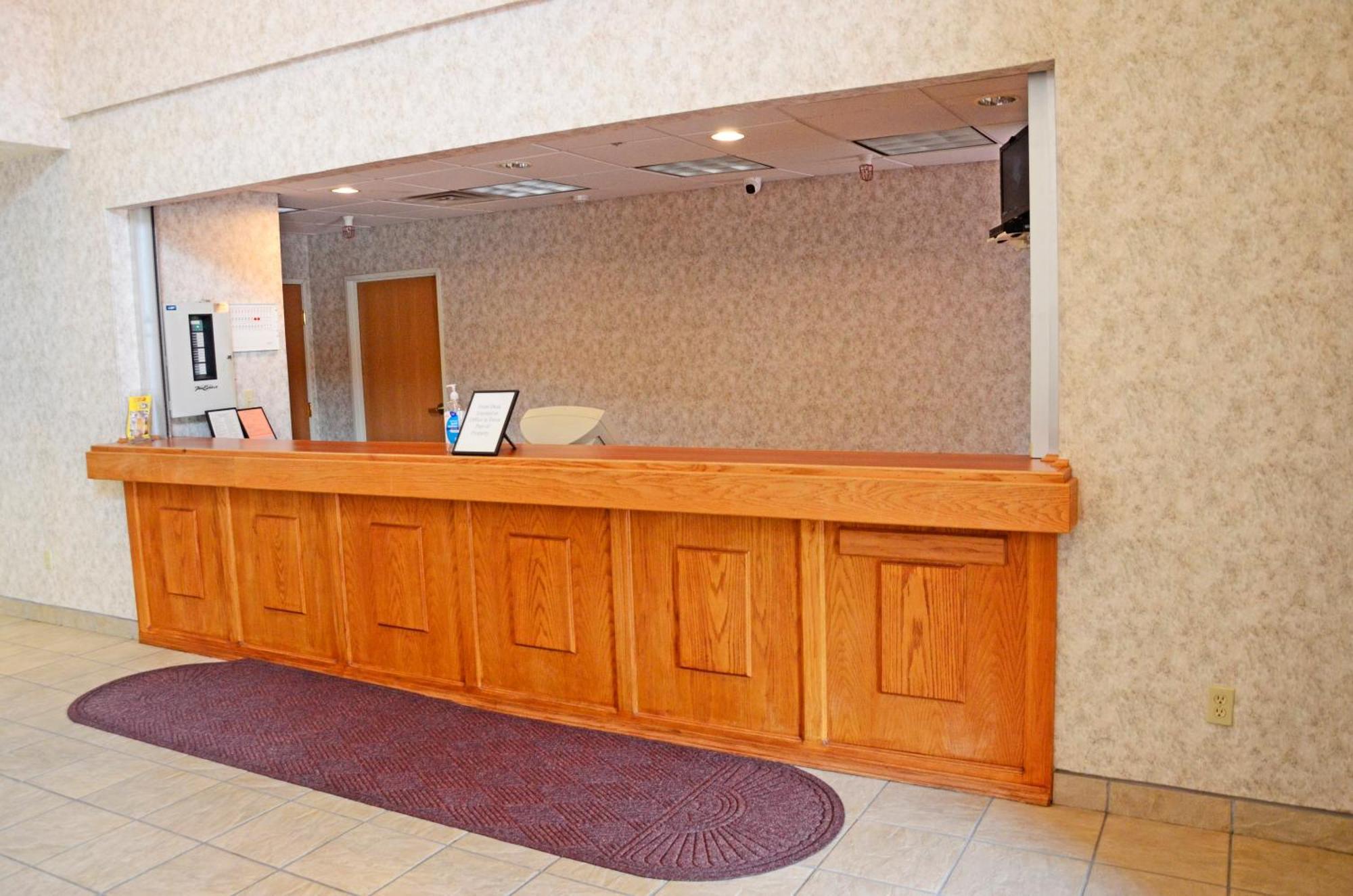 Budget Host Inn Allegan Exterior photo